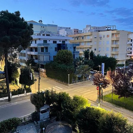 Modern Comfy Apartment With Balcony Δυρράχιο Εξωτερικό φωτογραφία