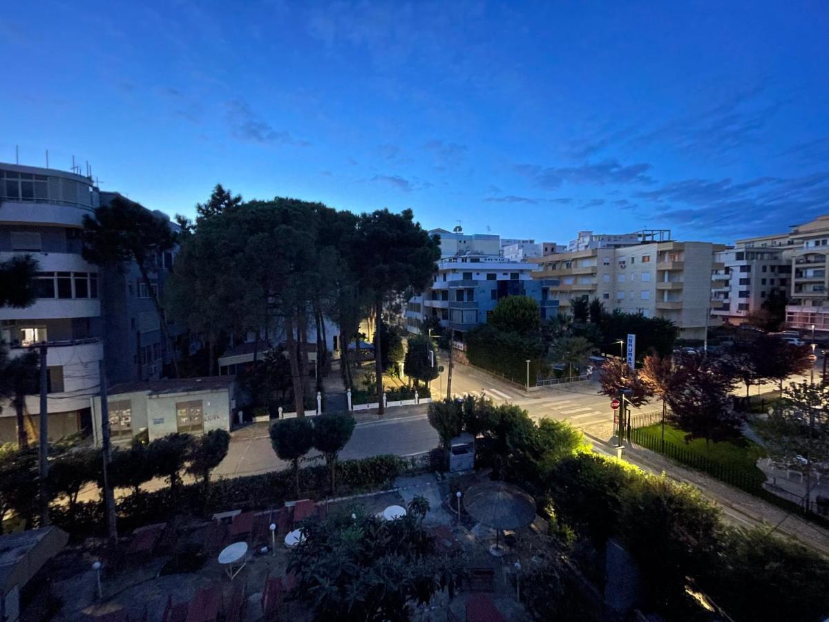 Modern Comfy Apartment With Balcony Δυρράχιο Εξωτερικό φωτογραφία